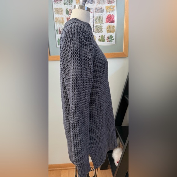 Everlane Merino wool sweater in grey waffle knit - Picture 3 of 12